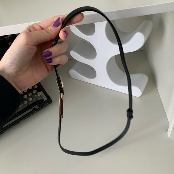 Vegan Leather Simple Classic Minimal Everyday Skinny Thin Belt women’s SZ 100 CM - Picture 10 of 12